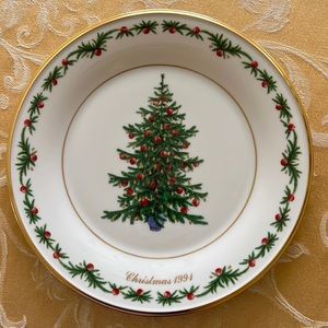 Vintage Lenox Limited Edition “Christmas Trees Around the World Plate” Germany